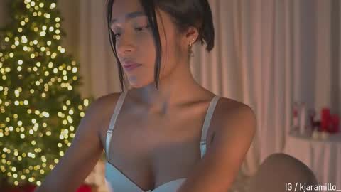 Snapshot of sammyjarama chatting on December 2025 11:09:02 PM Sam online show from December 2025 11:09:02 PM