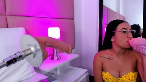 Sammy Morales online show from October 2025 01:20:02 PM