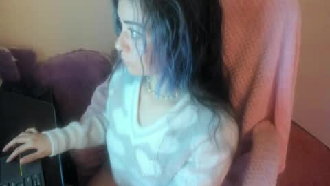   online show from May 2026 09:25:01 AM