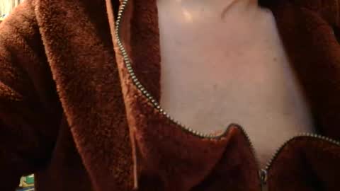 Snapshot of samsenior70 chatting on November 2025 10:52:02 PM Sam online show from November 2025 10:52:02 PM