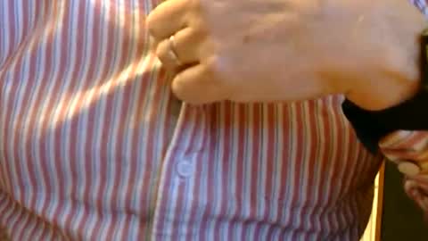 Snapshot of samsenior70 chatting on November 2025 11:25:01 PM Sam online show from November 2025 11:25:01 PM