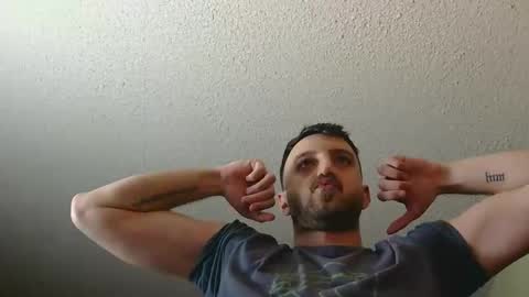 Snapshot of samthebully chatting on October 2025 04:46:02 AM SamTheBully online show from October 2025 04:46:02 AM