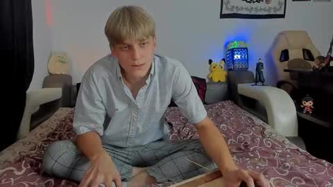 Snapshot of samuel_clark chatting on September 2025 12:40:02 PM Sam online show from September 2025 12:40:02 PM