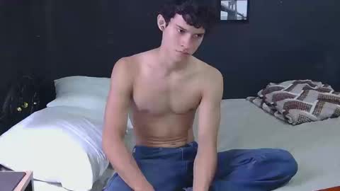 Snapshot of samuel_hills_ii chatting on September 2025 02:00:01 PM samuel_hills_ii online show from September 2025 02:00:01 PM