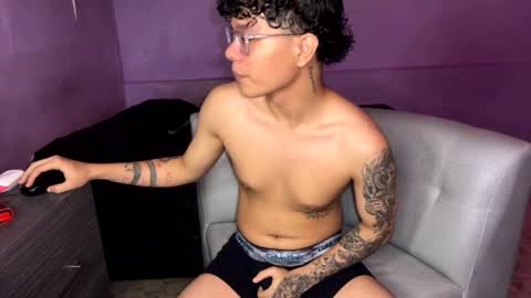 samuel_mora online show from April 2026 10:32:01 PM