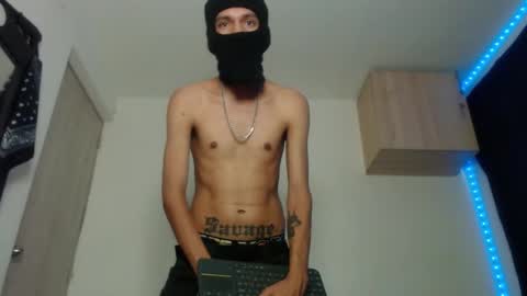   online show from March 2025 09:18:02 PM