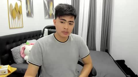 Snapshot of samuelangelo chatting on March 2026 12:37:01 AM Sam online show from March 2026 12:37:01 AM