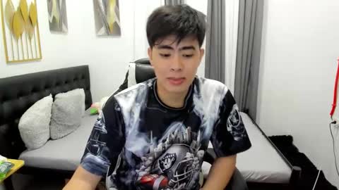 Snapshot of samuelangelo chatting on March 2026 06:47:02 AM Sam online show from March 2026 06:47:02 AM