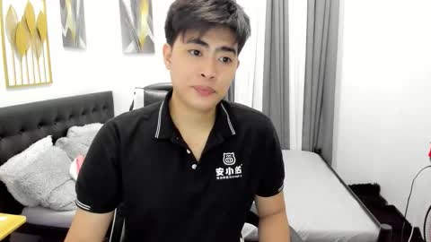 Snapshot of samuelangelo chatting on March 2026 10:59:02 AM Sam online show from March 2026 10:59:02 AM