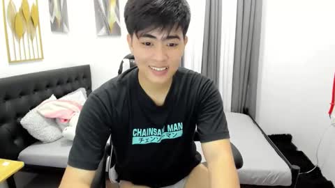 Snapshot of samuelangelo chatting on April 2026 03:15:01 AM Sam online show from April 2026 03:15:01 AM