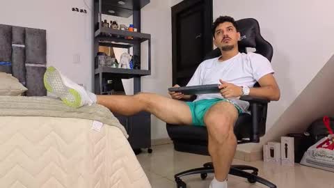  Samuel Coopper  online show from March 2026 09:58:02 PM