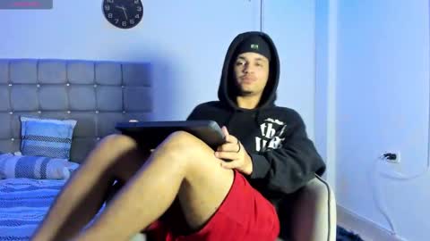 samxx_muscle online show from October 2025 04:25:02 PM