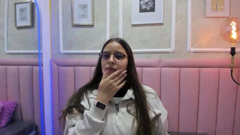 Sammy online show from November 2025 12:18:02 PM