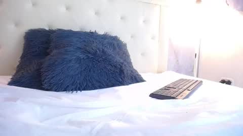 S A M A N T H A  online show from November 2025 02:39:02 PM