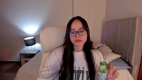 Snapshot of samy_one chatting on October 2025 09:38:01 PM Samy online show from October 2025 09:38:01 PM