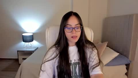 Snapshot of samy_one chatting on December 2025 09:44:02 PM Samy online show from December 2025 09:44:02 PM