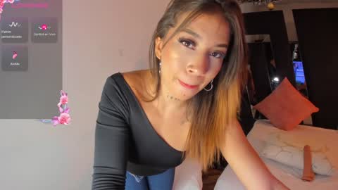 Snapshot of samy_ross_ chatting on December 2024 06:25:01 PM Find me at when im offline here. online show from December 2024 06:25:01 PM