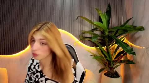 Samy  online show from February 2026 07:42:02 PM