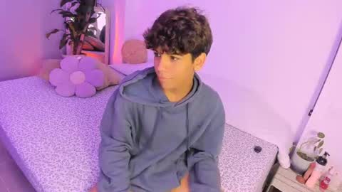 Snapshot of samy_twink chatting on June 2026 04:26:02 AM Sammy online show from June 2026 04:26:02 AM