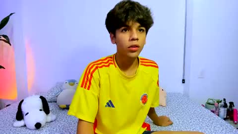 Snapshot of samy_twink chatting on June 2026 03:27:02 AM Sammy online show from June 2026 03:27:02 AM