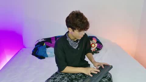 Snapshot of samy_twink chatting on July 2026 02:25:01 AM Sammy online show from July 2026 02:25:01 AM