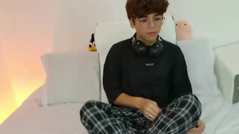Snapshot of samy_twink chatting on July 2026 03:01:01 AM Sammy online show from July 2026 03:01:01 AM