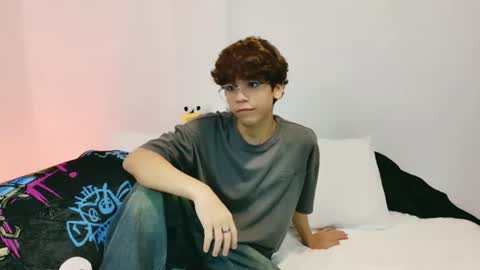 Snapshot of samy_twink chatting on July 2026 02:59:02 AM Sammy online show from July 2026 02:59:02 AM