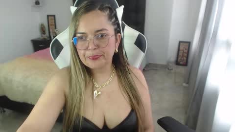 samy_vsn online show from February 2025 09:29:01 PM