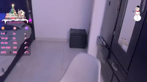 SamyHolbrook online show from December 2024 05:40:01 PM