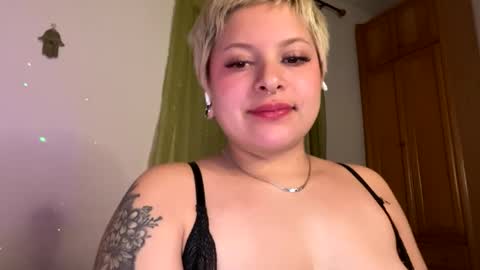 Samymoon online show from March 2026 06:32:01 PM