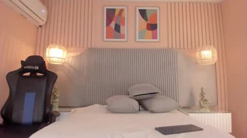 Samy  online show from December 2025 11:38:02 AM