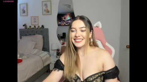 Snapshot of samysweet_8 chatting on January 2025 01:09:01 PM Samanta online show from January 2025 01:09:01 PM