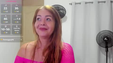 Sanddi  online show from October 2025 09:35:02 PM