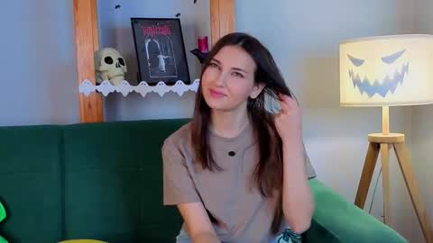 Isabel but you can call me Bella online show from October 2025 01:40:01 AM