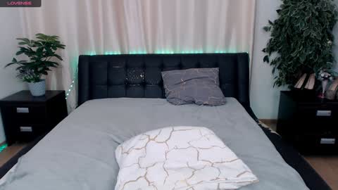 Snapshot of sandiskiter chatting on January 2025 08:11:02 PM SandiSkiter online show from January 2025 08:11:02 PM