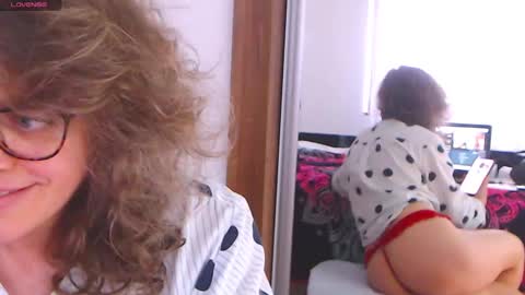 Sandra online show from February 2025 03:15:02 PM