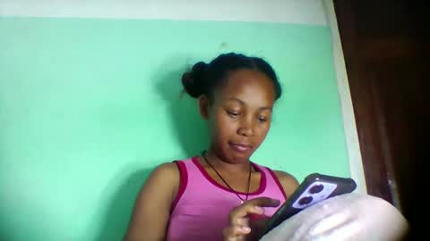 sandra1253099 online show from April 2026 05:28:01 PM