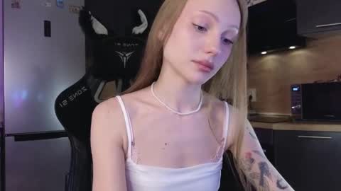Snapshot of sandra_buika chatting on June 2026 05:17:01 PM Sandra Lillys Page online show from June 2026 05:17:01 PM