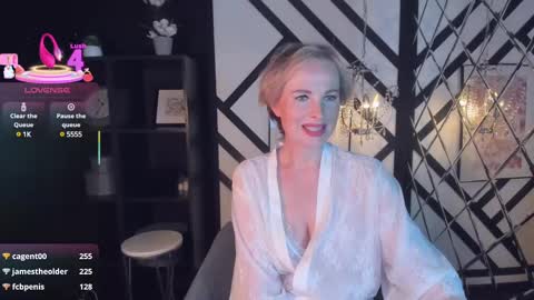 Sandra online show from March 2025 11:36:02 AM