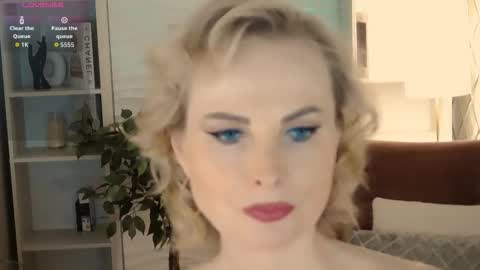 Sandra online show from March 2026 05:48:01 AM