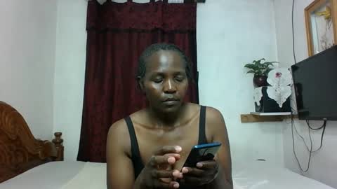 Snapshot of sandra_milly chatting on November 2025 11:32:01 AM sandra online show from November 2025 11:32:01 AM