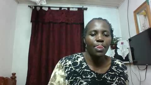 Snapshot of sandra_milly chatting on November 2025 11:29:01 AM sandra online show from November 2025 11:29:01 AM