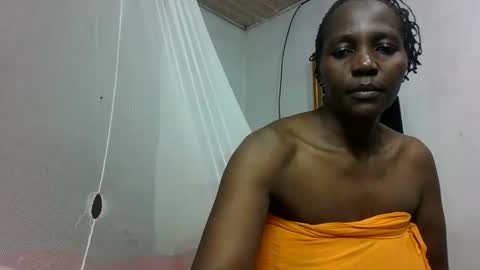 Snapshot of sandra_milly chatting on November 2025 04:18:02 PM sandra online show from November 2025 04:18:02 PM