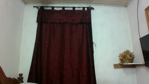 Snapshot of sandra_milly chatting on December 2025 05:57:01 AM sandra online show from December 2025 05:57:01 AM