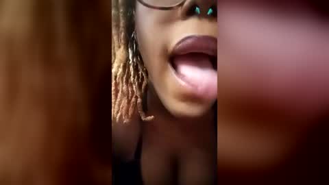 Snapshot of sandra_princess18 chatting on July 2026 10:34:02 PM sandra_princess18 online show from July 2026 10:34:02 PM
