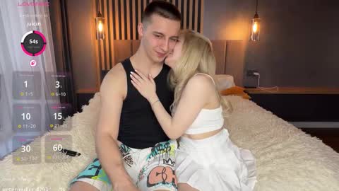 Snapshot of sandragaze chatting on March 2026 01:55:01 PM Fred and Lola online show from March 2026 01:55:01 PM