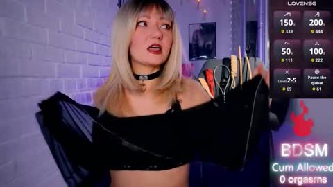 Snapshot of sandralawrence chatting on November 2025 09:35:02 PM Schedule uploadedTake a look on NEW showAnd 2 Secret shows this month See youhope often online show from November 2025 09:35:02 PM