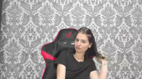 Snapshot of sandraxray chatting on June 2026 10:31:01 AM SandraxRay online show from June 2026 10:31:01 AM