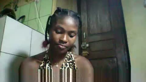 sandricaaa online show from April 2026 07:09:02 PM