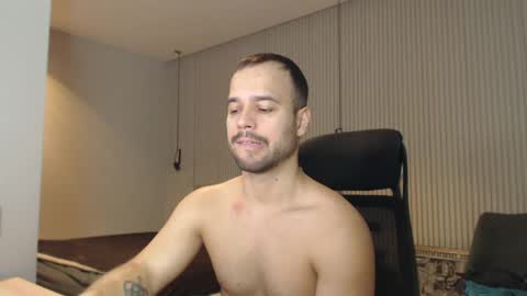 Snapshot of sandro_best chatting on January 2025 10:52:01 AM DeAlex online show from January 2025 10:52:01 AM